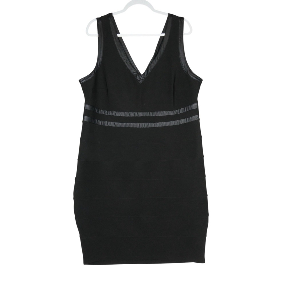 Torrid Bandage Bodycon Dress Size 22 Black Faux Leather Trim Zip V Neck Knee